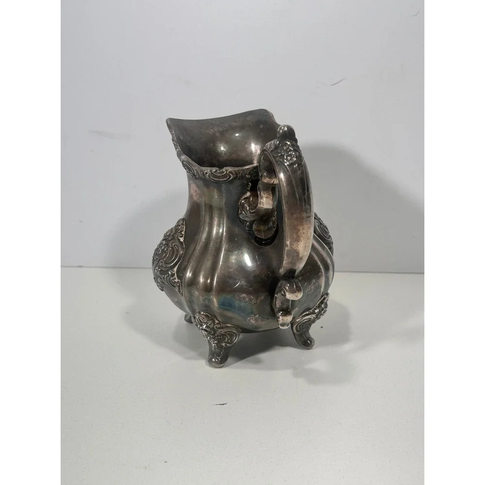 Vintage Towle 2904 Ornate Silver Plated Footed Creamer Pitcher Repousse Floral